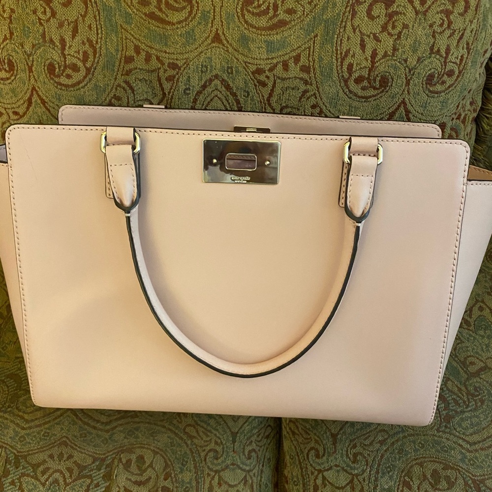 Trying to eliminate my stuff too much..😊